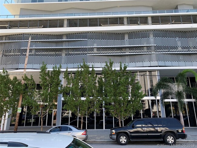 Foto del edificio - 1010 SW 2nd Ave
