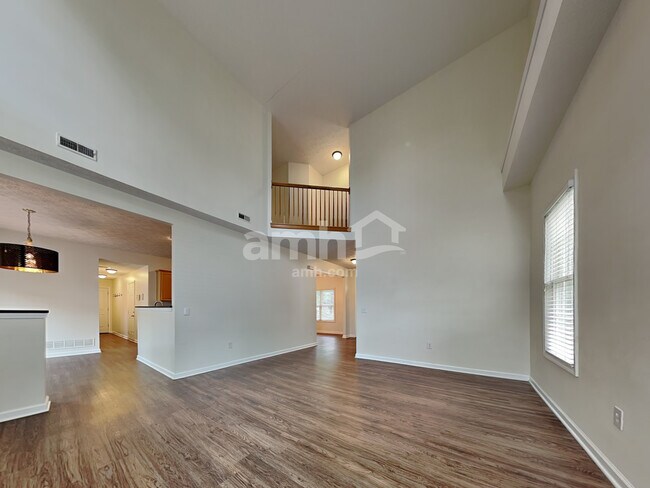 Building Photo - 551 Montgomery Drive