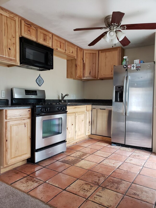 Building Photo - 2721 Fremont Ave S