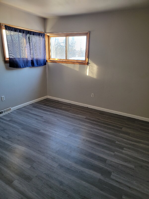 Building Photo - w6168 cty mm