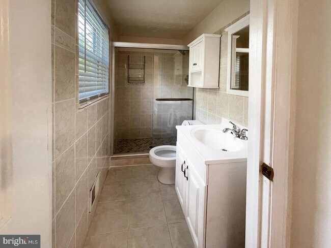 Building Photo - 1115 Riva Ridge Dr