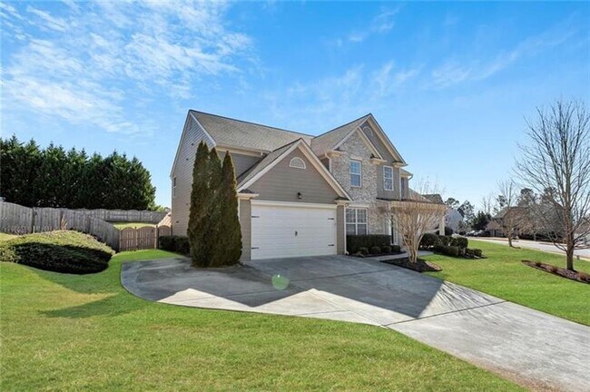 Building Photo - 6690 Grand Magnolia Dr NE