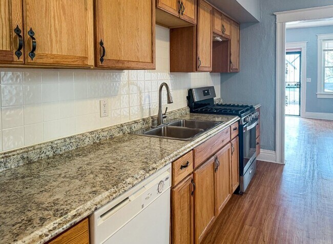 Foto del edificio - 422 Fox St