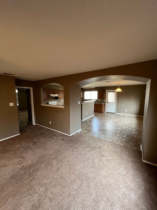 Building Photo - Tranquil One-Story Retreat with Open Conce...