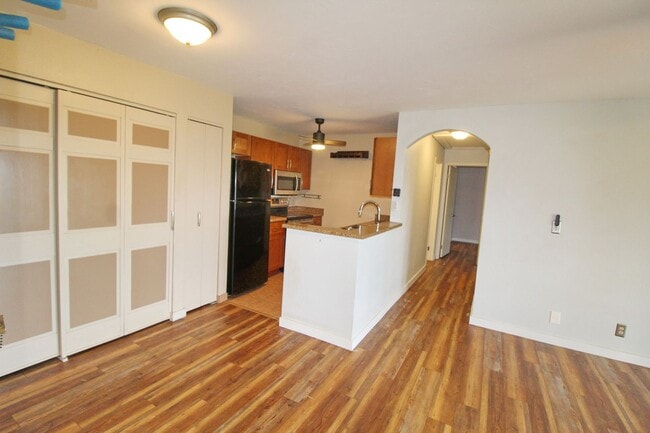 Building Photo - Kihei Villages Upper-Level Front Row Ocean...