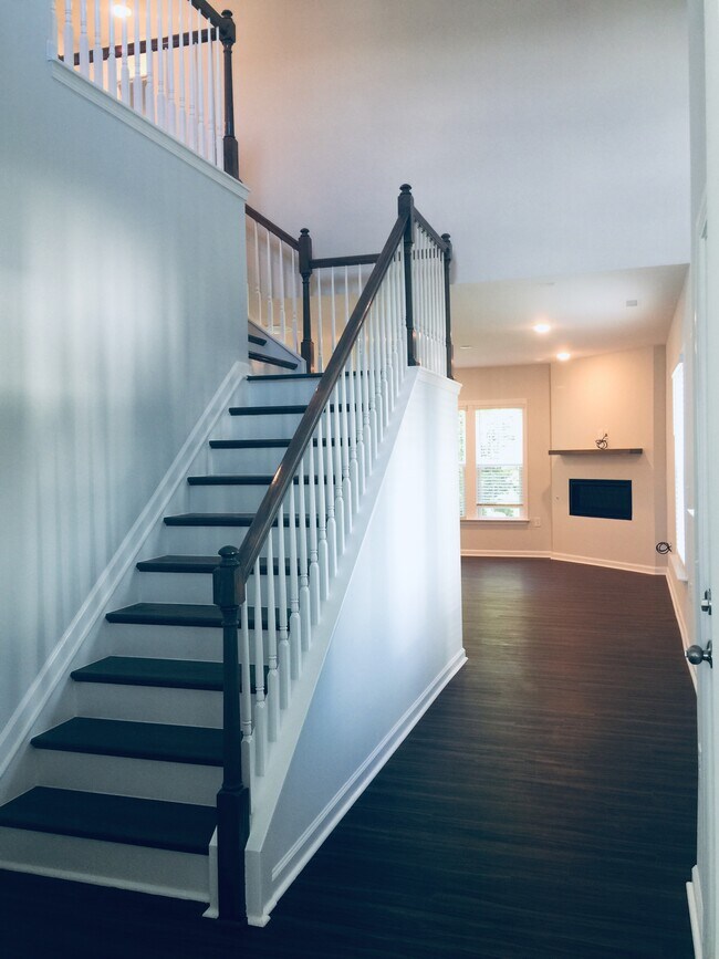 Building Photo - 3207 Retama Run