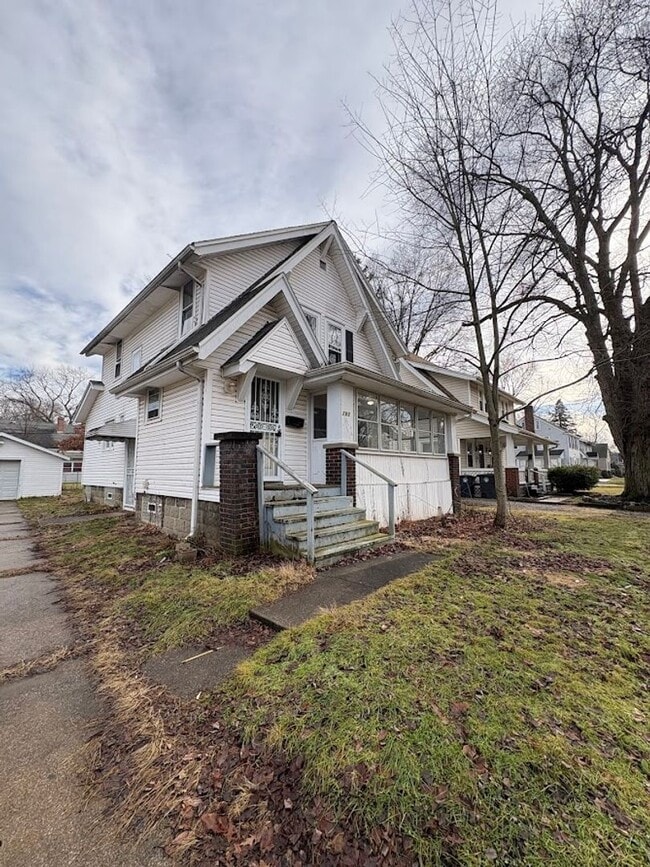 Building Photo - 791 Frederick Blvd