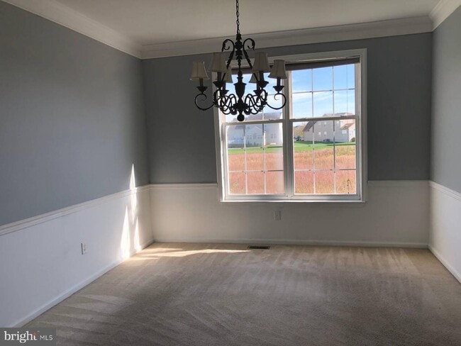 Building Photo - 45 Watson Ln