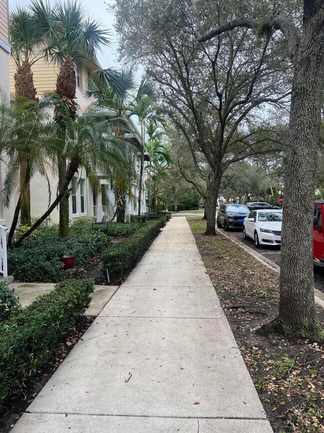 Foto del edificio - 1582 Grande Cull Way