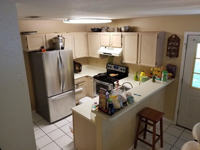 Foto del edificio - 2173 Timberwood Cir S