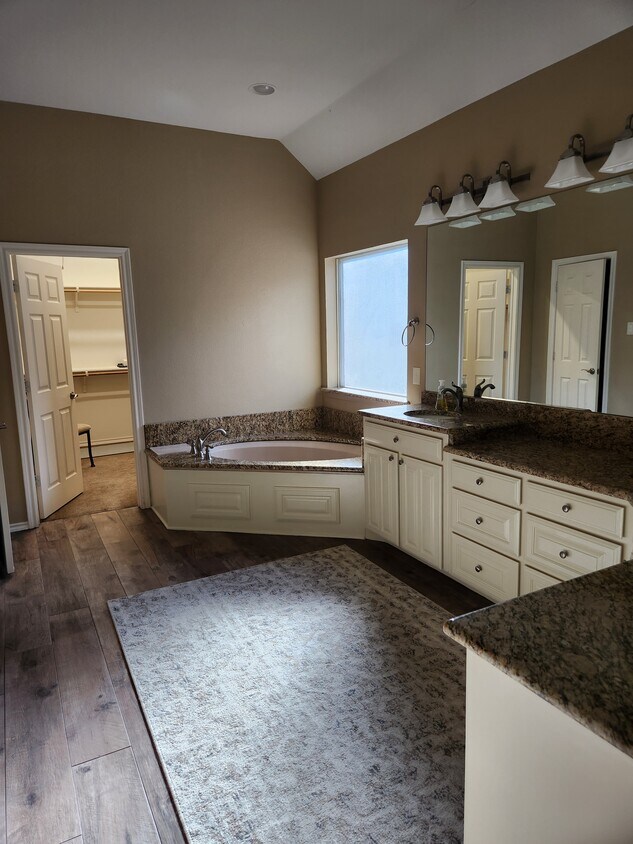 6462 Briercliff Ct, Fort Worth, TX 76132 House for Rent in Fort Worth