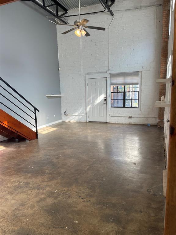 Building Photo - 3129 Ross Ave