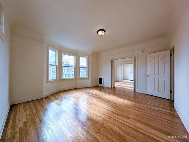 Building Photo - 3006 Gough St