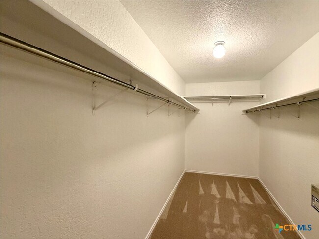 Building Photo - 369 Copper Bluff Dr