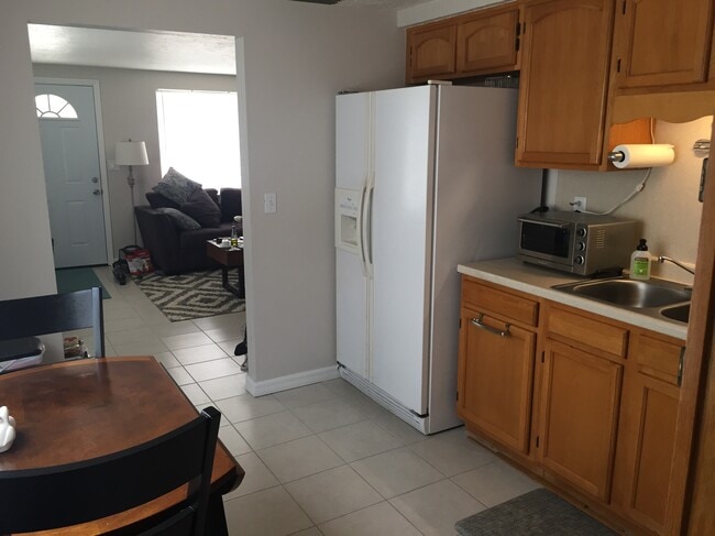 Kitchen - 1029 hagle park rd