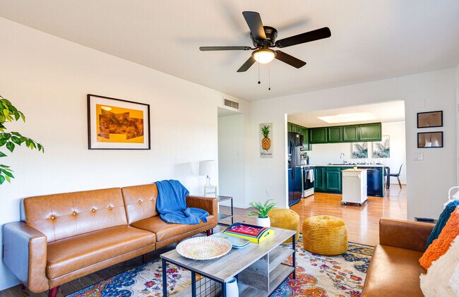 Foto del edificio - 9001 West Campbell Ave