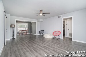 Foto del edificio - 270 Emporia Blvd