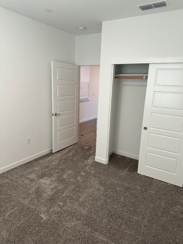 Building Photo - 5318 Lake Mary Dr