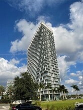 Building Photo - 2000 Metropica Wy