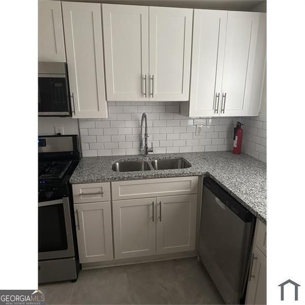 Building Photo - 1044 Rebel Forest Dr SE