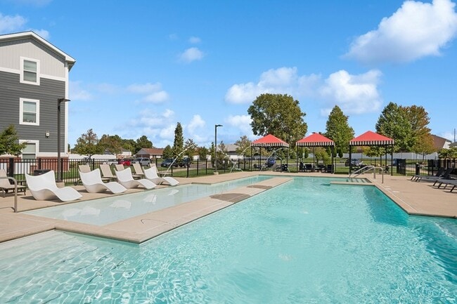 The Social Edwardsville - The Social Edwardsville Apartments