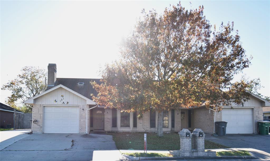 Primary Photo - 121 Sherwood Dr