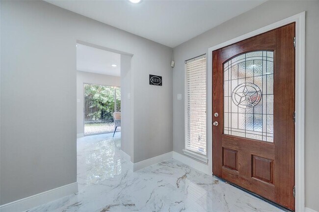 Foto del edificio - 1626 S Kirkwood Rd