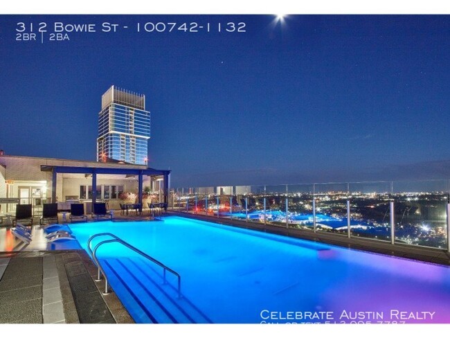Building Photo - Rooftop Pool Overlooks Heart Of Austin