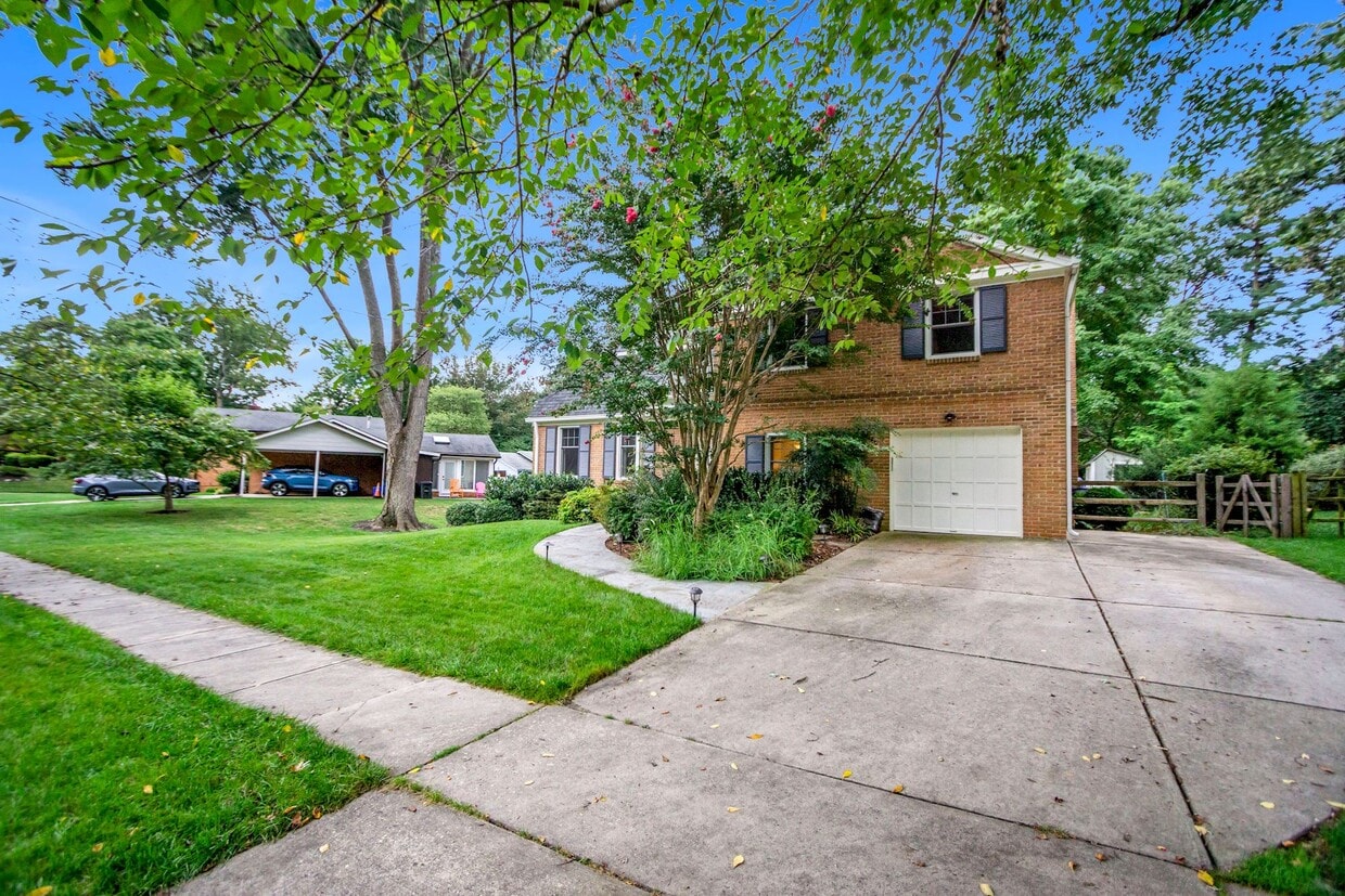 Photo - 6902 Tilden Ln (Rockville, MD)