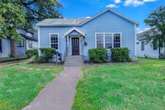 Building Photo - 609 W 35th St