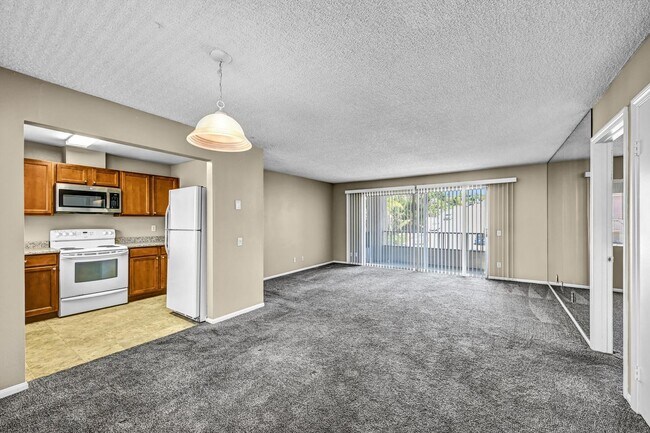 Foto del edificio - 2530 Clairemont Dr