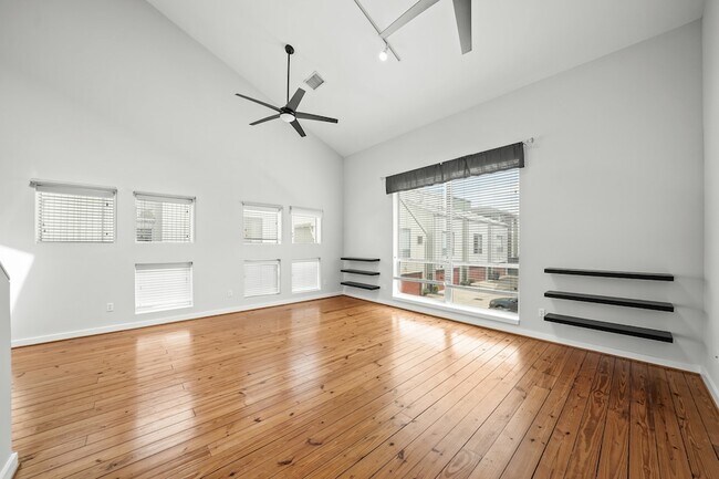 Foto del edificio - 6113 Gehring St