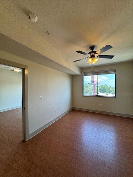 Building Photo - 3016 Guadalupe St
