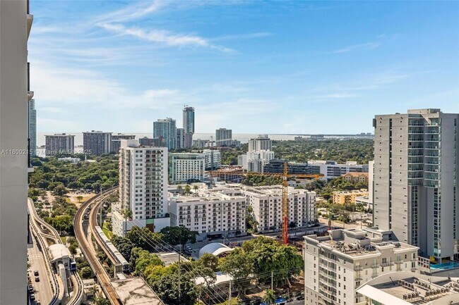 Foto del edificio - 999 SW 1st Ave