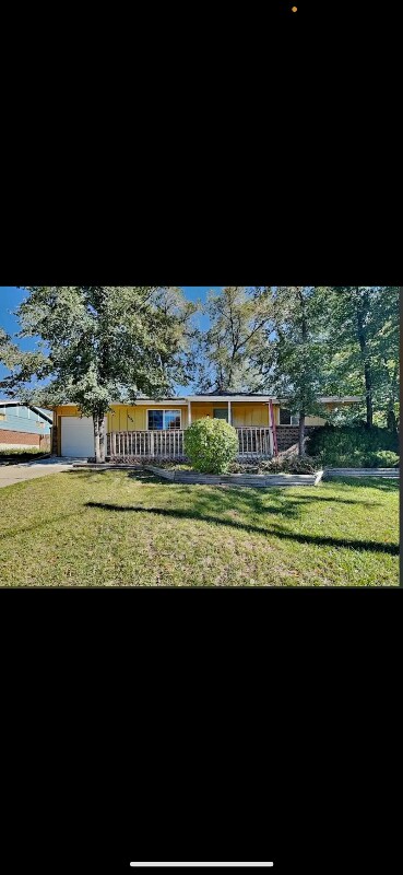 Foto del edificio - 8550 Circle Dr