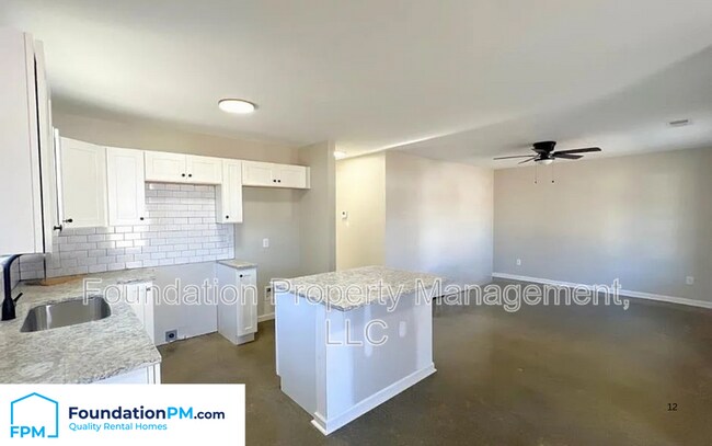 Building Photo - 2931 N Harris Cir