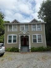 Building Photo - 25 Desoto Pl