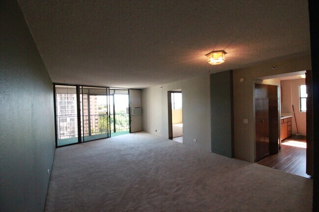 Foto del edificio - 1 Bed, 1 Bath, 1 Parking - The Park at Pea...
