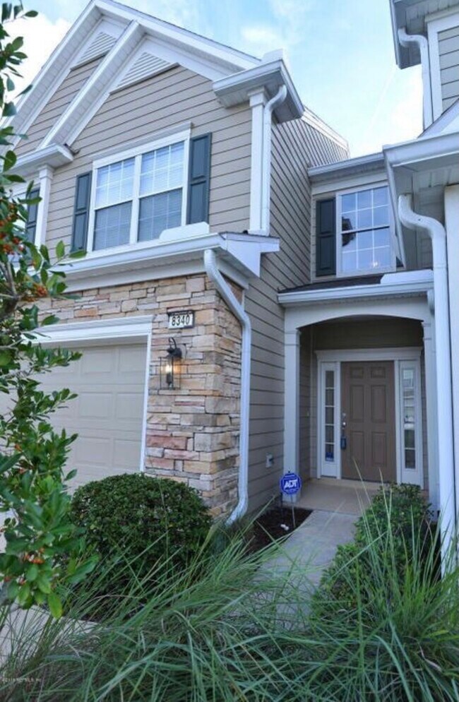 Building Photo - 8340 Copperwood Ln