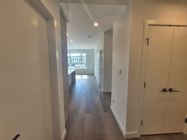 Building Photo - 3564 A-3564 Ryder Hesjedal Way