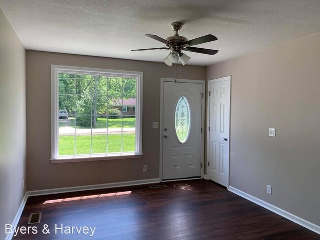 Building Photo - 3 br, 1.5 bath House - 2728 Ann Drive