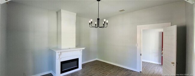 Foto del edificio - 233 W Barbee St