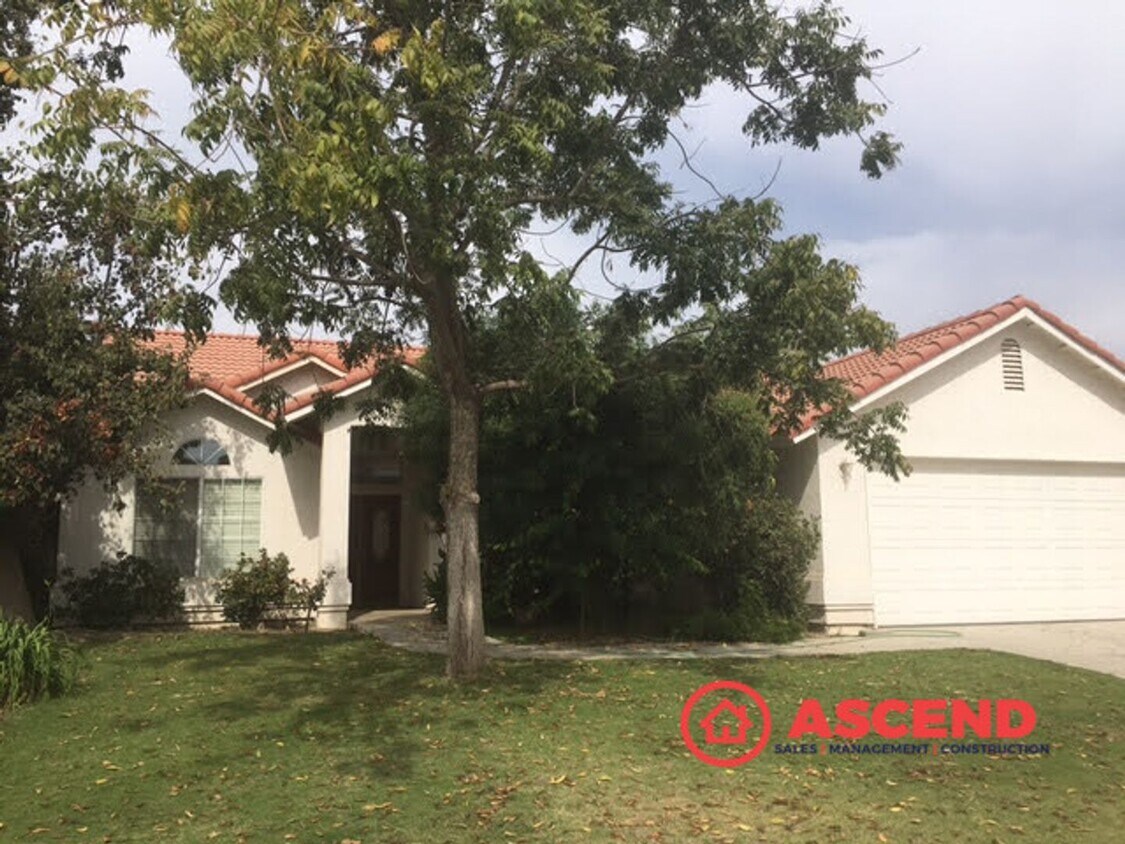 Foto principal - Phenomenal Home Located Off Brimhall and Renfro!