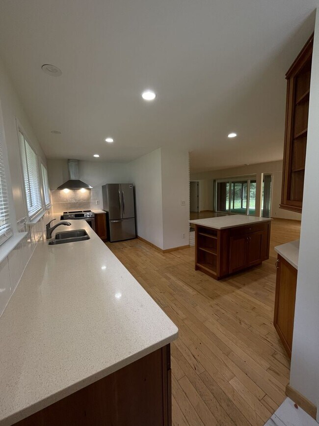 Foto del edificio - 2855 Whippoorwill Ln