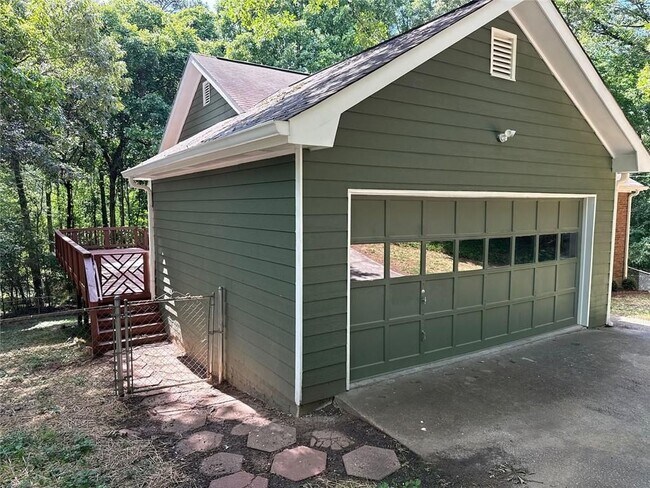Building Photo - 217 Briarpatch Ct