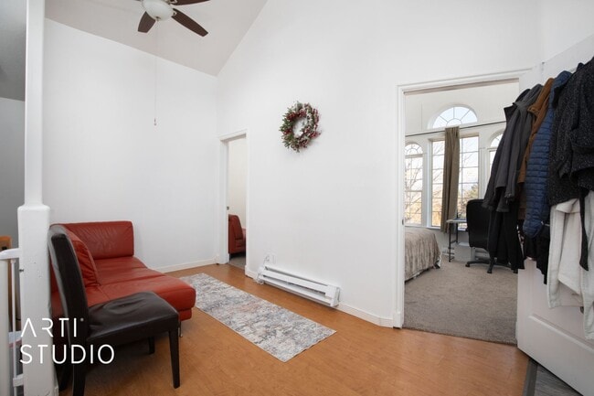 Foto del edificio - Coming Soon! Cute and Cozy 2 bed / 1 bath ...