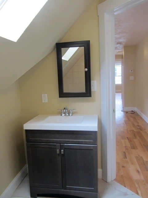 Primary Photo - 112 Walker St