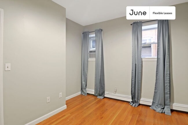 Building Photo - 31 N Bennet St