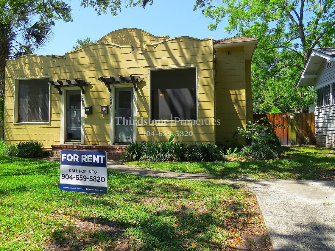 Foto principal - 2881 Selma St