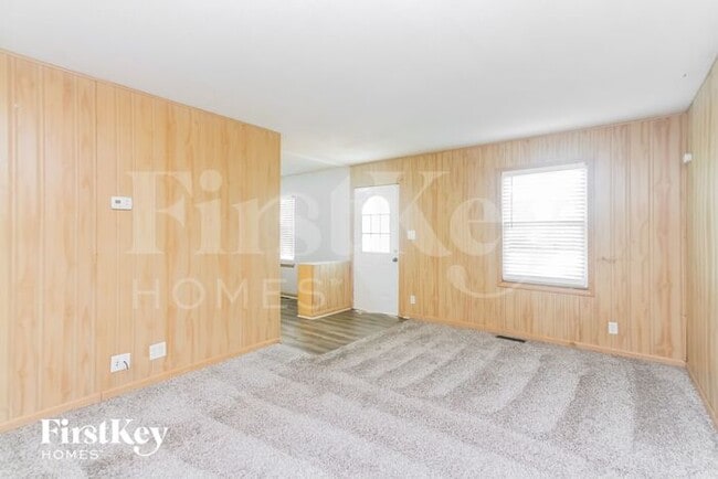 Foto del edificio - 1281 Tree Top Ln